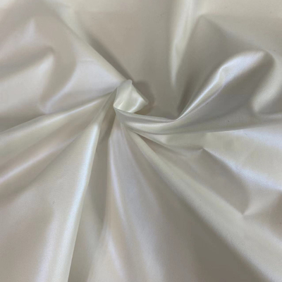 Feuille d'argent chaud coloré du tissu 300t de taffetas de polyester de 74GSM